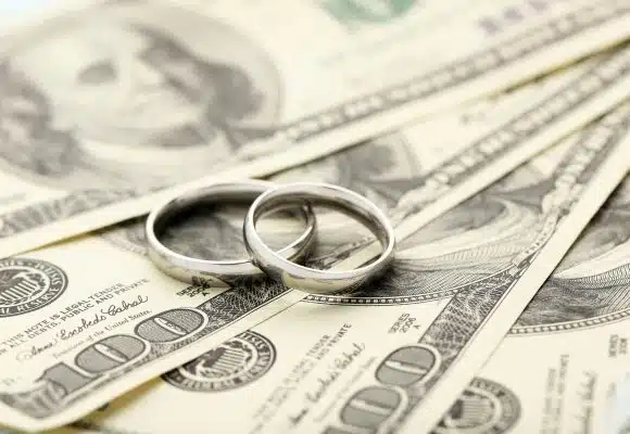 Divorce in a Volatile Market: What You Need to Know When Emotions and Investments Are Both in Flux