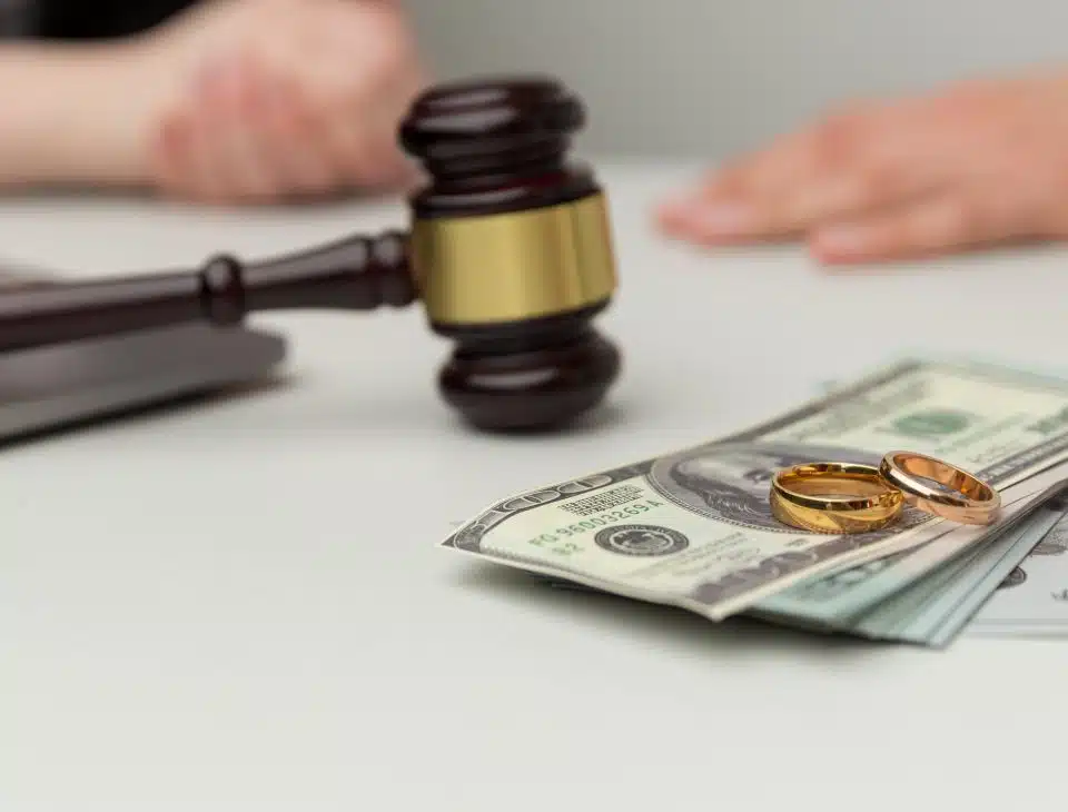 Spousal Maintenance Buyout: Pros and Cons